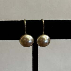 Vintage Simulated Gray Pearl Earrings Silver Tone Leverback Clip On Drop Japan